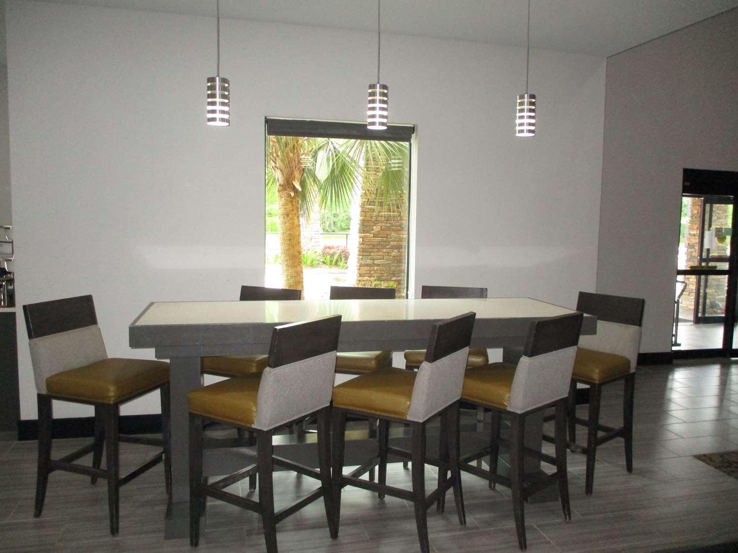 Best Western Plus Regency Park Walker Dış mekan fotoğraf