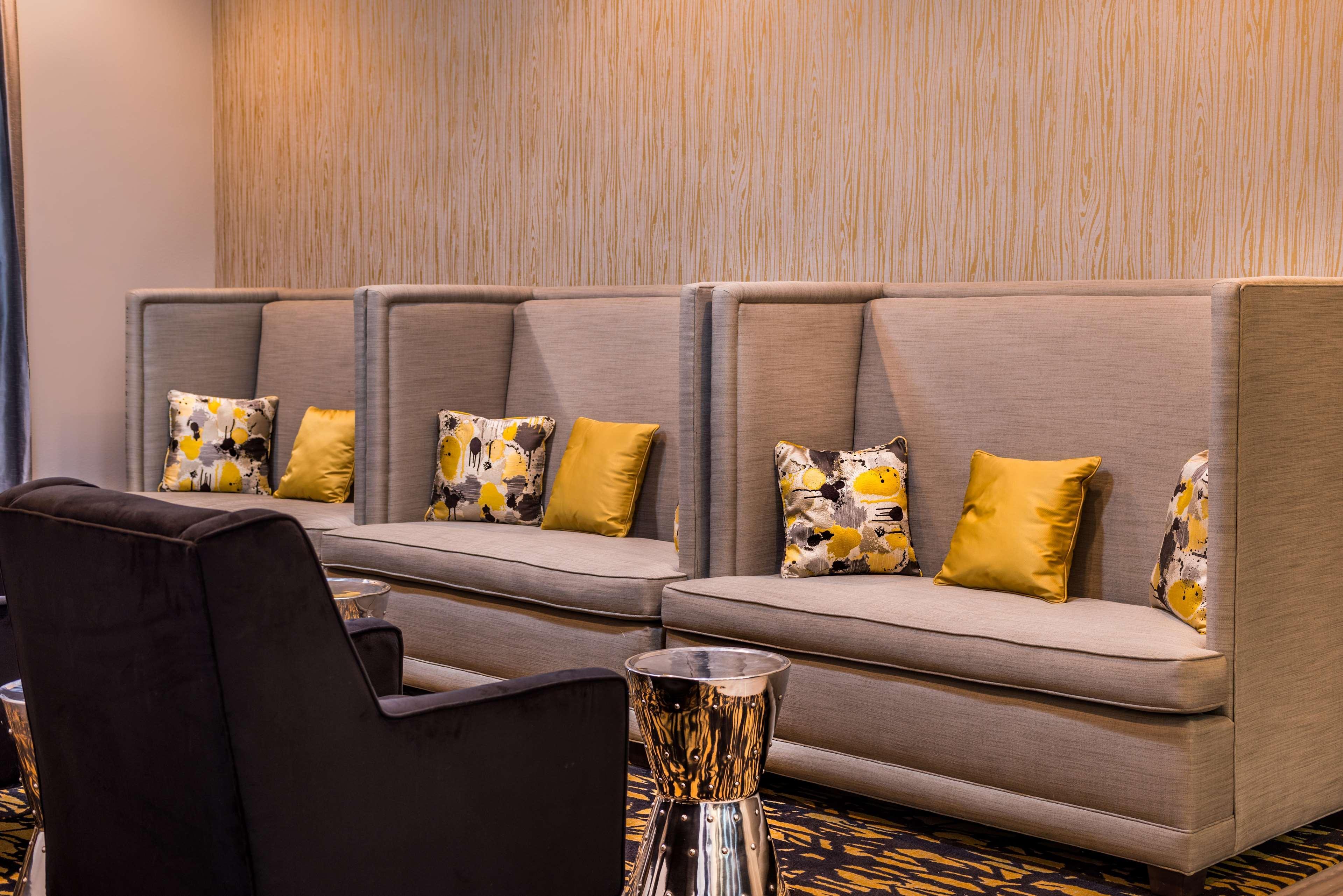 Best Western Plus Regency Park Walker Dış mekan fotoğraf