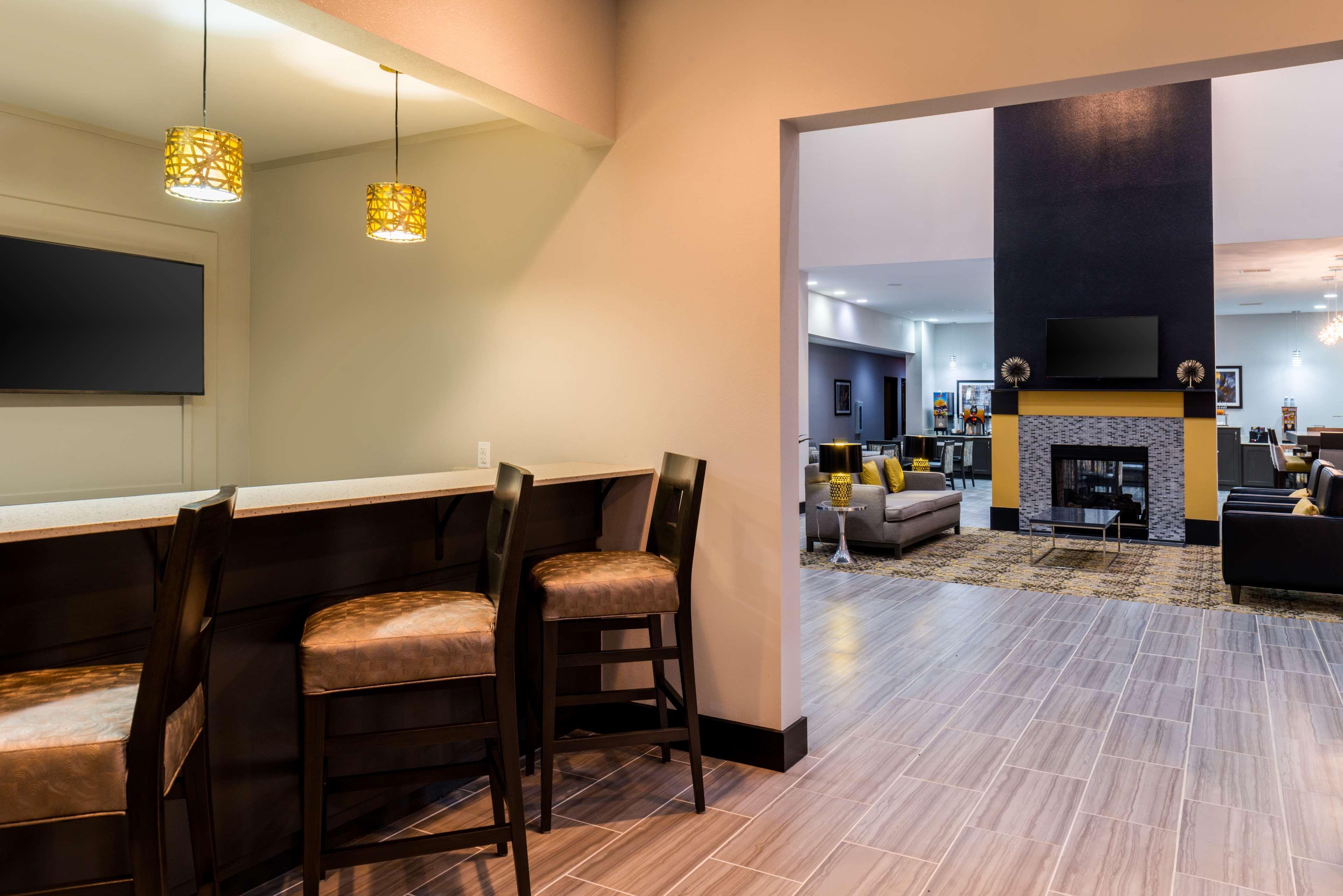 Best Western Plus Regency Park Walker Dış mekan fotoğraf