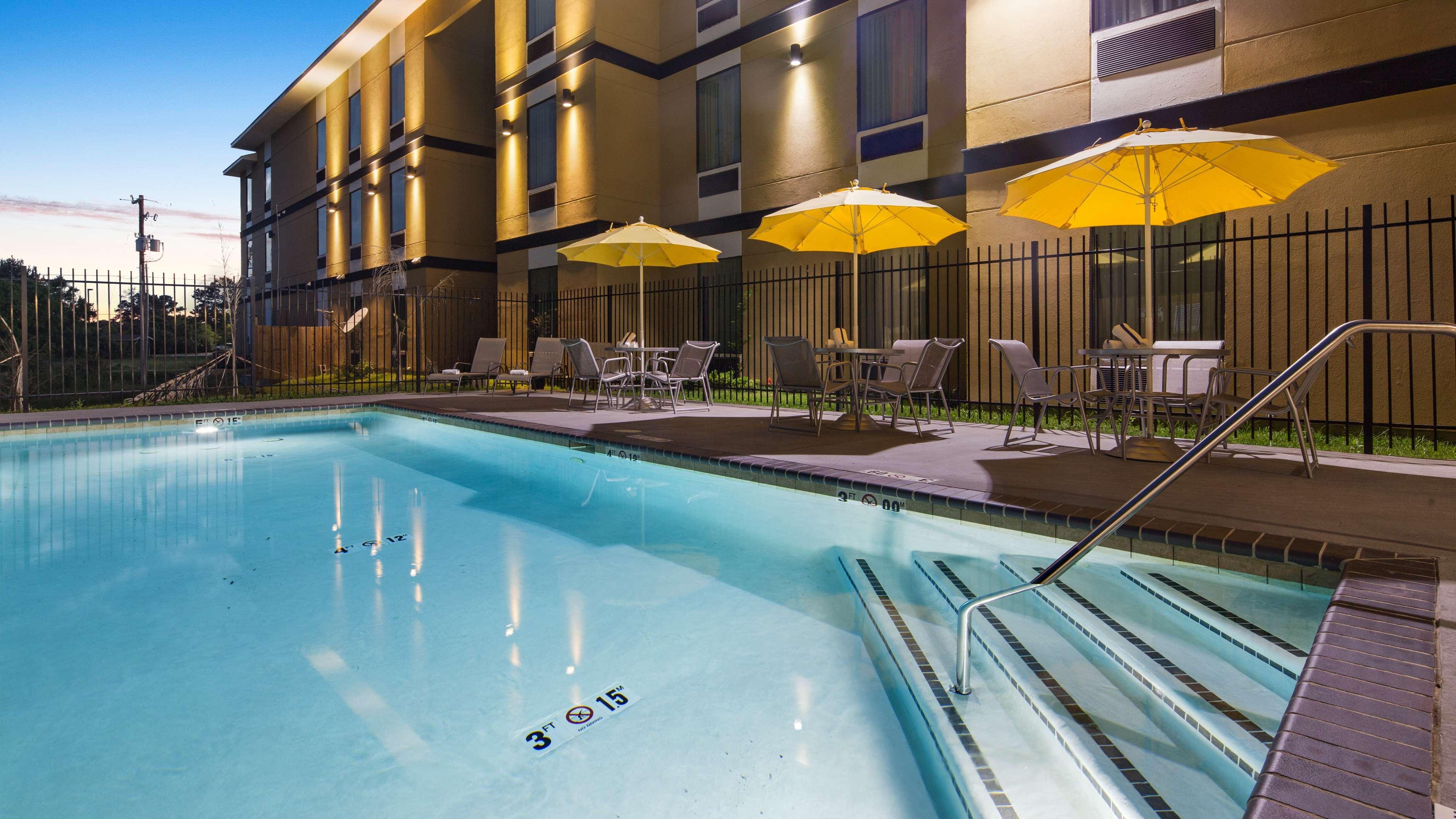 Best Western Plus Regency Park Walker Dış mekan fotoğraf