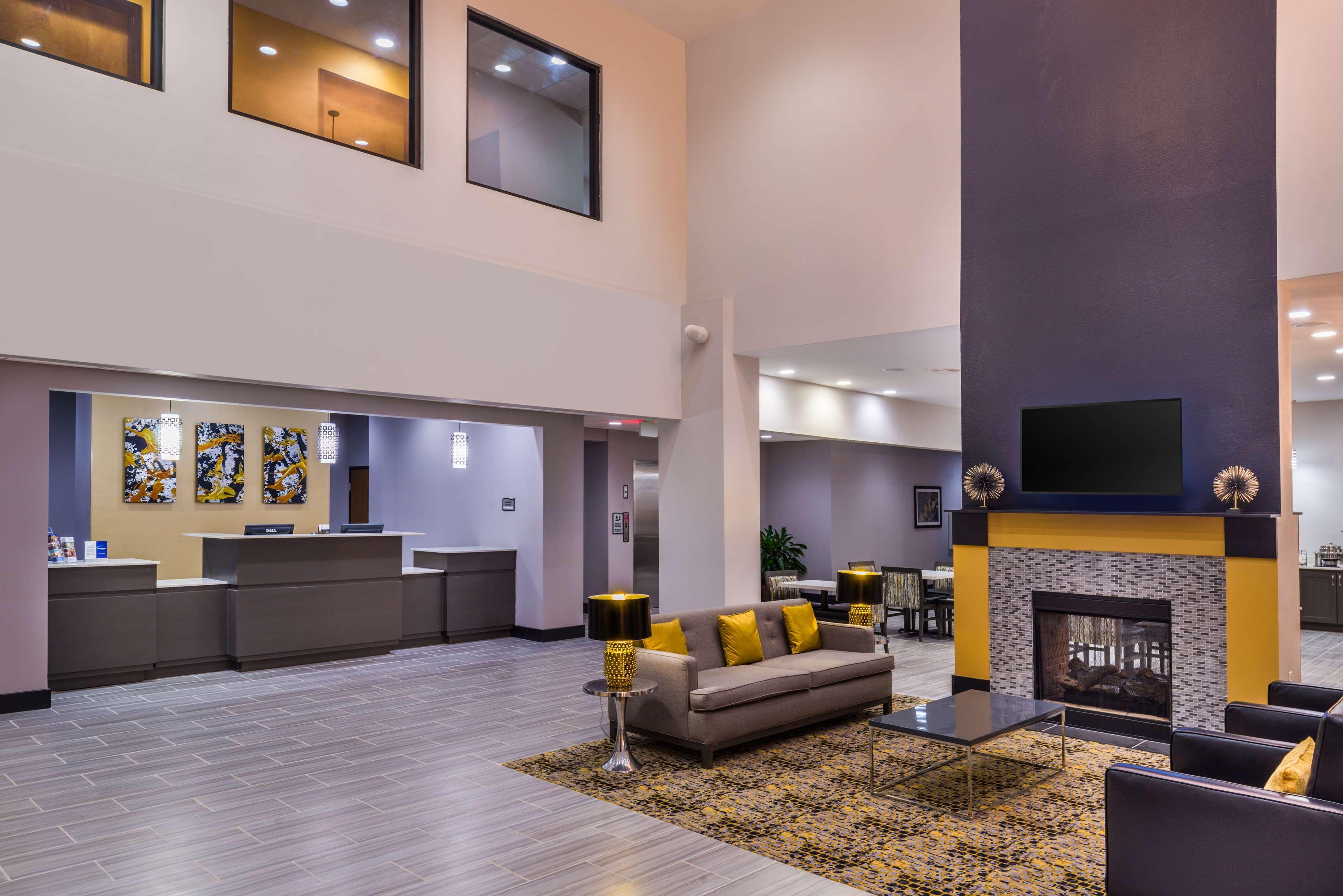 Best Western Plus Regency Park Walker Dış mekan fotoğraf