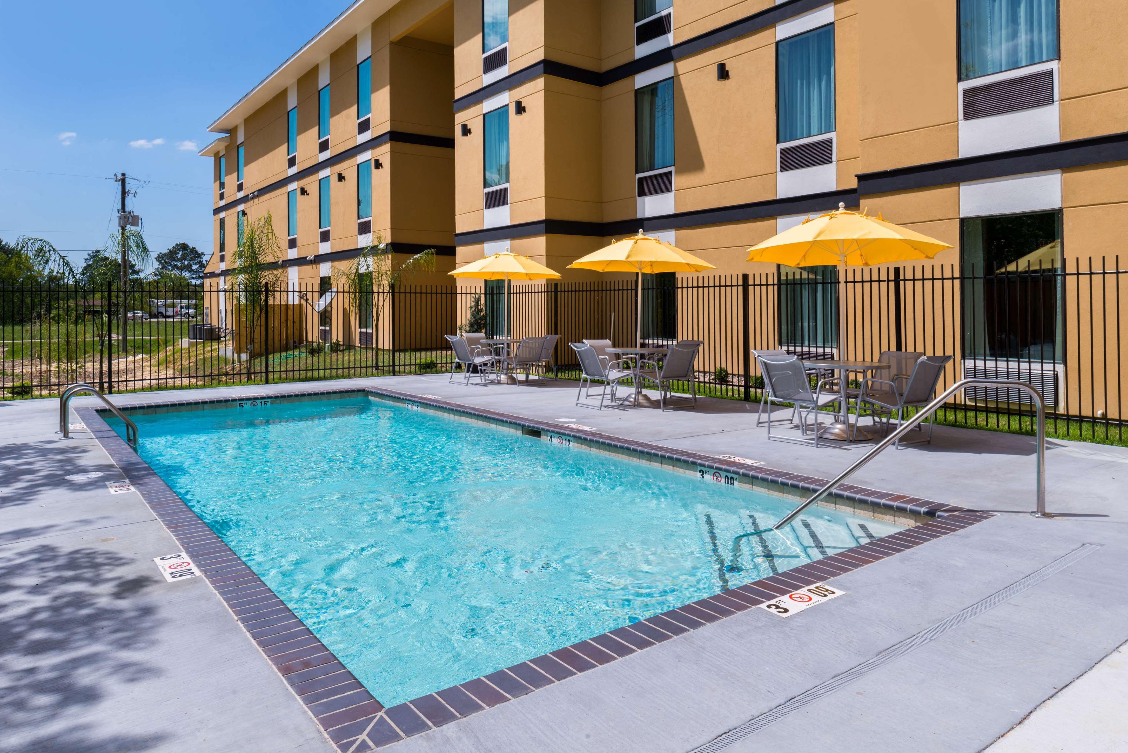 Best Western Plus Regency Park Walker Dış mekan fotoğraf